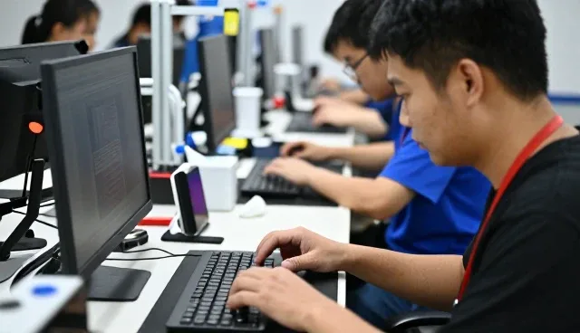 电子元器件帮助电子元器件提升服务能力